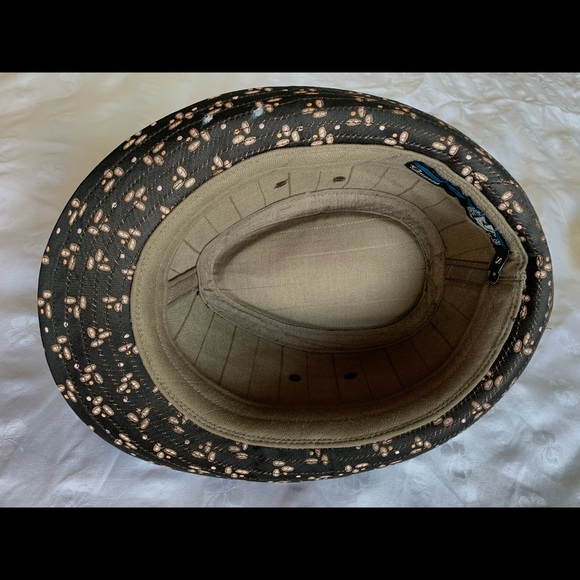 Beautiful gold and black celebrity Goorin fedora - Picture 10 of 12